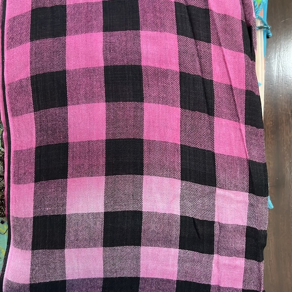 Pink and Black Fringe Scarf - Picture 6 of 6